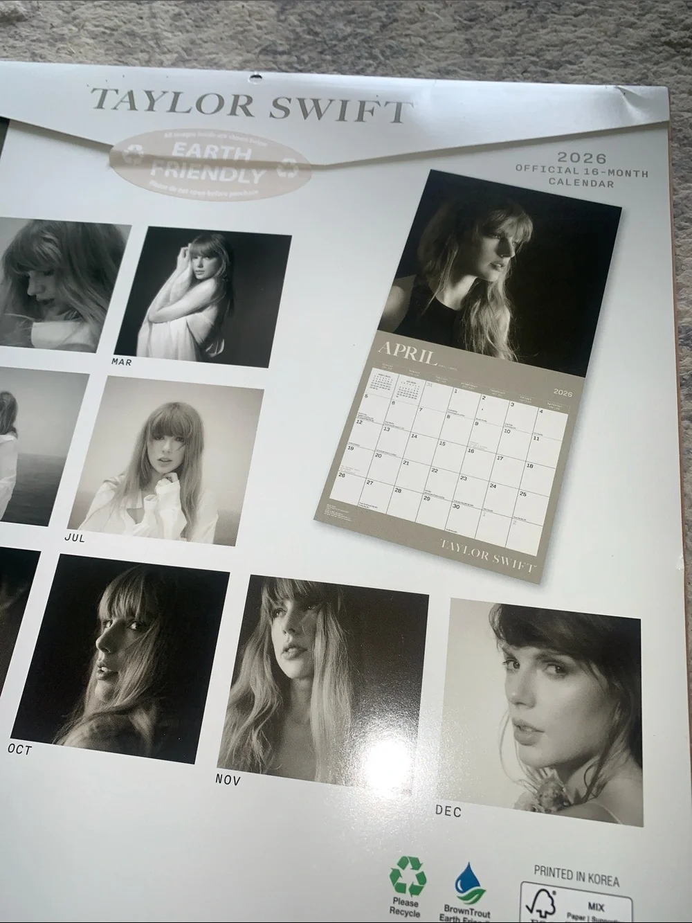 NWT Taylor Swift 2026 Calendar